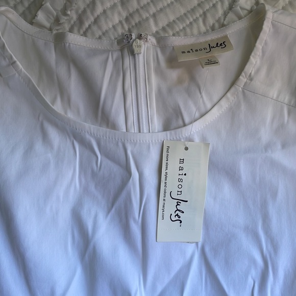 (NWT) Maison Jules — White Peplum Style Top with front bow (large) - Picture 3 of 8